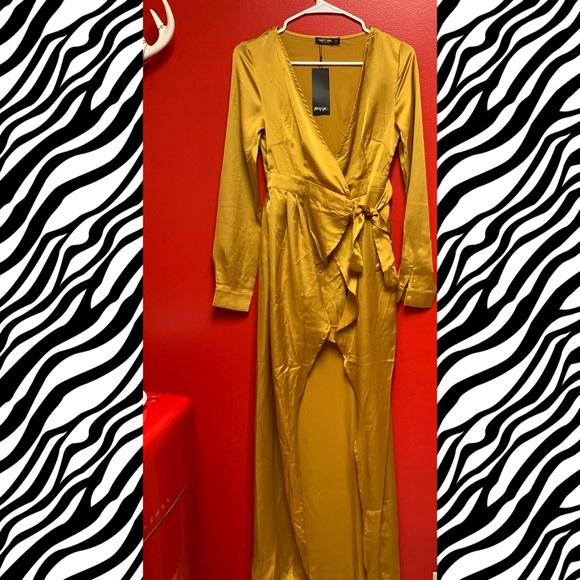 SOLD OUT/NWT: Nasty Gal Maxi Yellow Romper, Size 2 - Picture 2 of 7